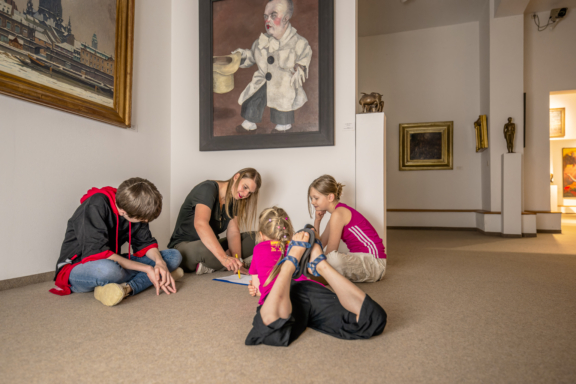 Museum aktiv erleben? Auf Schloss Burgk können kleine und große Entdecker jede Menge lernen!