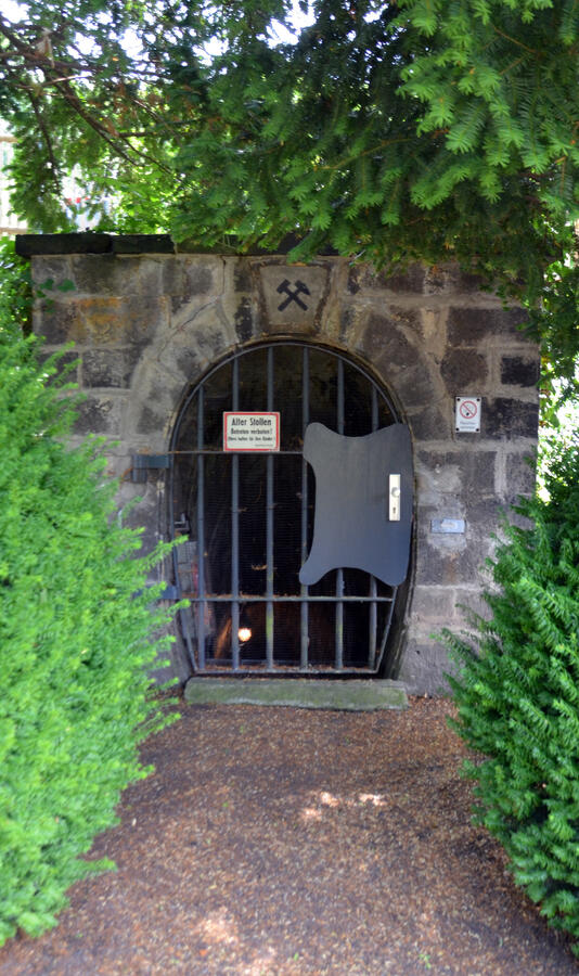 Sonderfahrt zum Schloss Burgk mit Führung im Bergwerk und möglichem Besuch aller Ausstellungen (ab 6 Jahren)